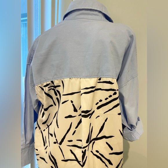 ✨SOLD✨High & Low shirt - Picture 6 of 6